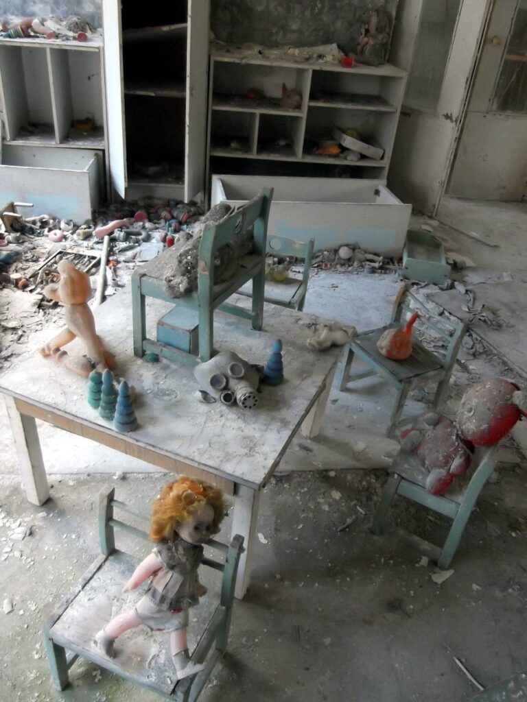 Urbex, zabawki w Czarnobylu